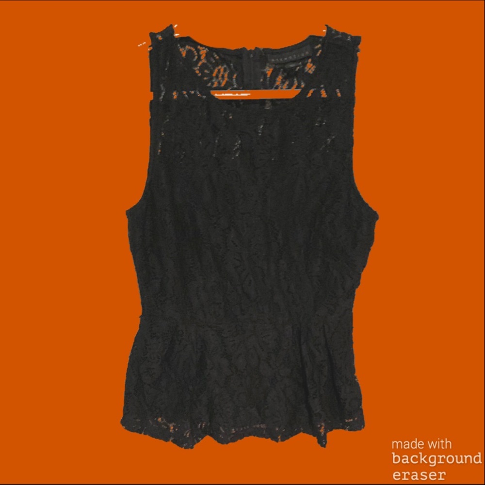Lace sleeveless top
